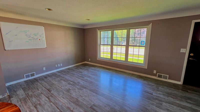 312 4th St S, Gaylord, MN 55334