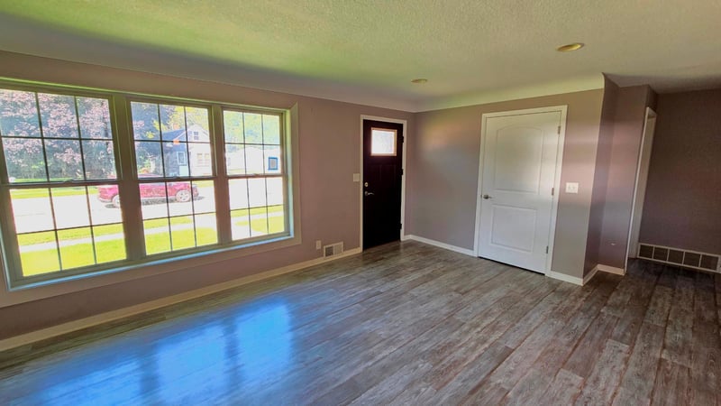 312 4th St S, Gaylord, MN 55334