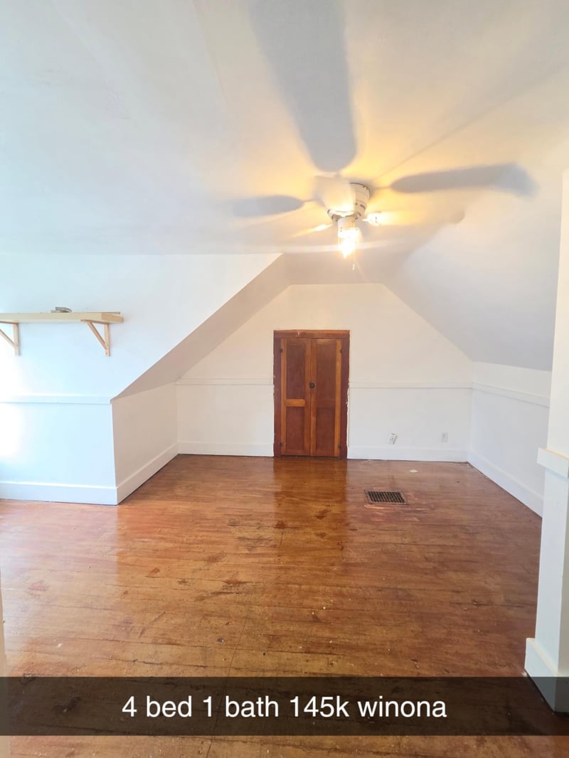 1005 W Broadway St, Winona, MN 55987