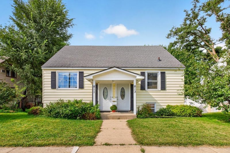 813 4th Ave NW, Rochester, MN 55901