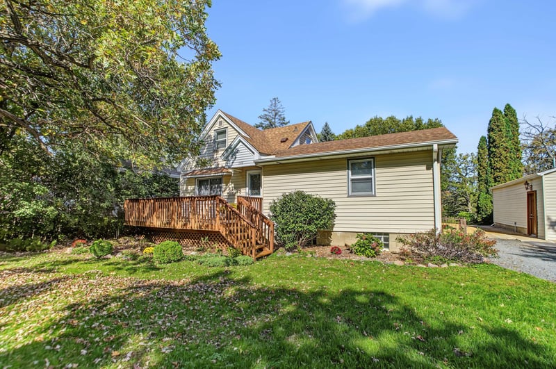 7918 Stillwater Blvd N, Oakdale, MN 55128
