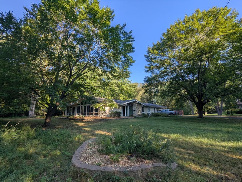 567 Rice Creek Ter NE, Fridley, MN 55432