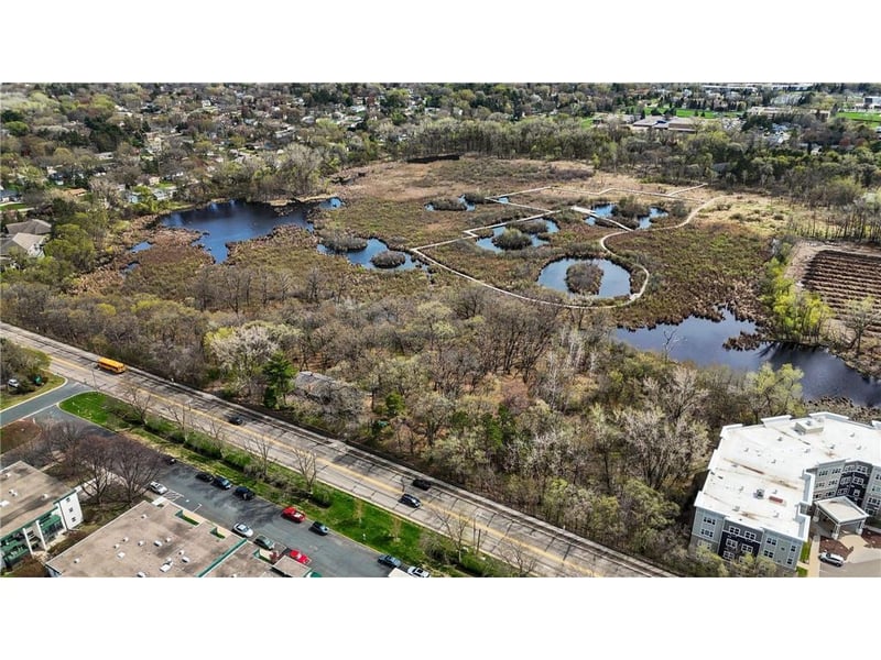 556 County Road C, Roseville, MN 55113