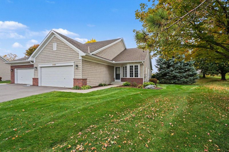 8950 Deer Run Ct, Victoria, MN 55386