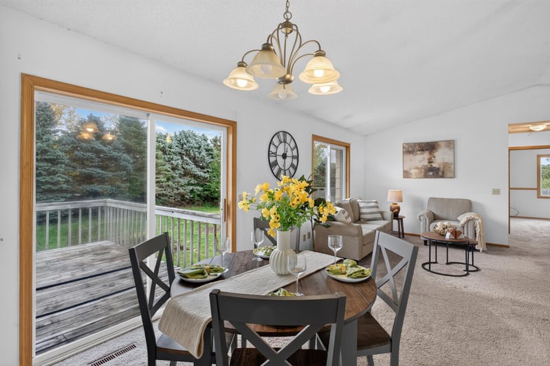 7536 165th St W, Lakeville, MN 55044