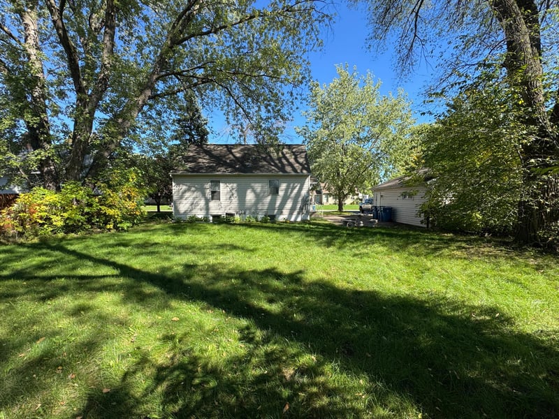 1 Pine Dr, Circle Pines, MN 55014