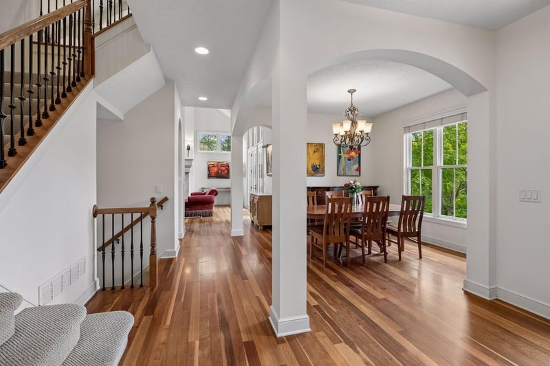 6805 Creston Rd, Edina, MN 55435