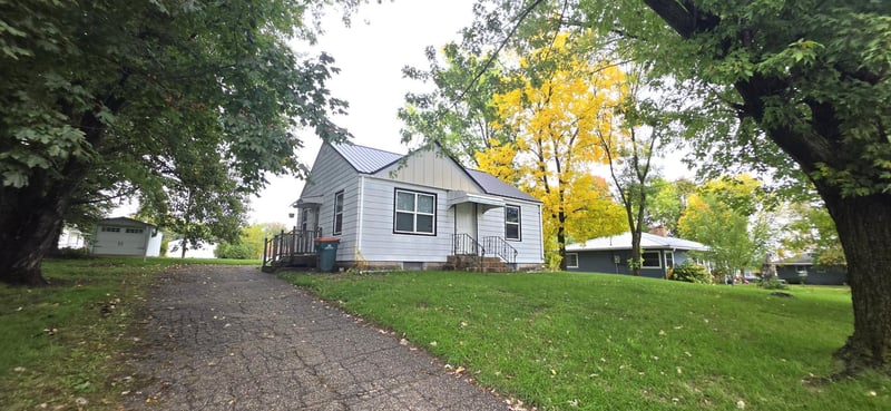 320 7th St W, Browerville, MN 56438