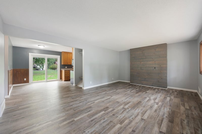 717 81st Ave NE, Spring Lake Park, MN 55432
