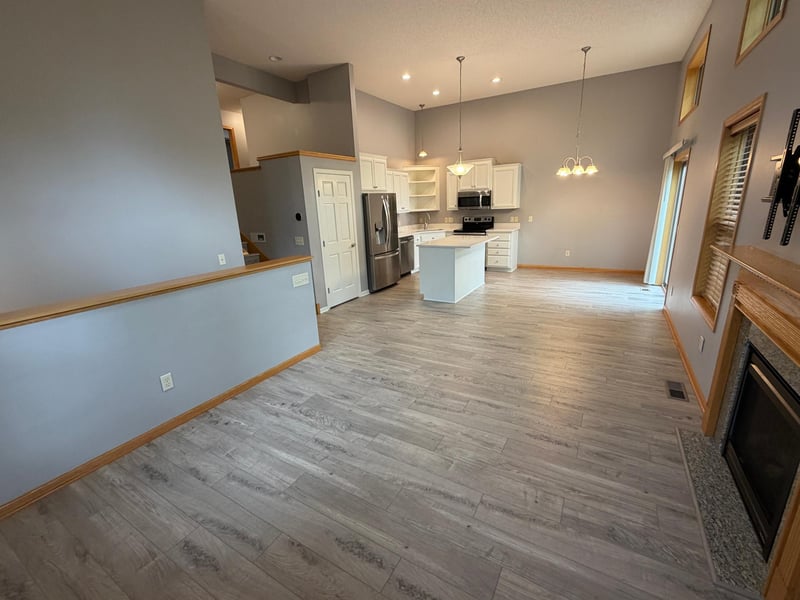 3110 Frontier Dr, Woodbury, MN 55129