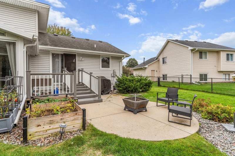 13080 Marigold St NW, Coon Rapids, MN 55448