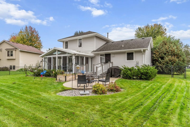13080 Marigold St NW, Coon Rapids, MN 55448