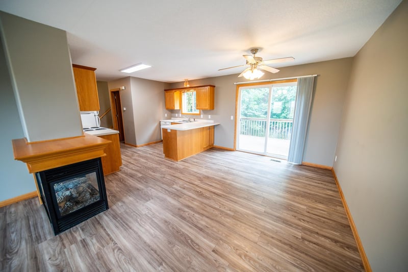 733 Baylee Pl SW, Pine Island, MN 55963
