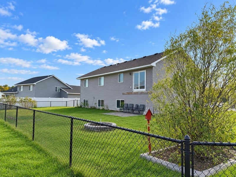 12015 39th Ave SE, Becker, MN 55308