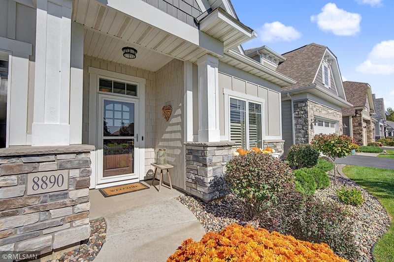 8890 Irving Blvd N, Lake Elmo, MN 55042