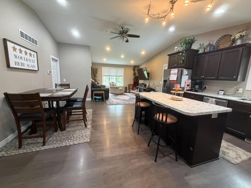 26 Heritage Ln, Sauk Centre, MN 56378