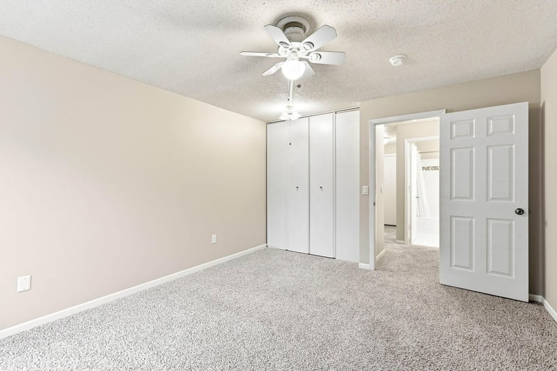 3399 Kent St #306, Shoreview, MN 55126