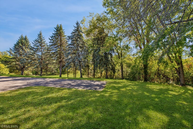 1105 Park St W #5, Cannon Falls, MN 55009