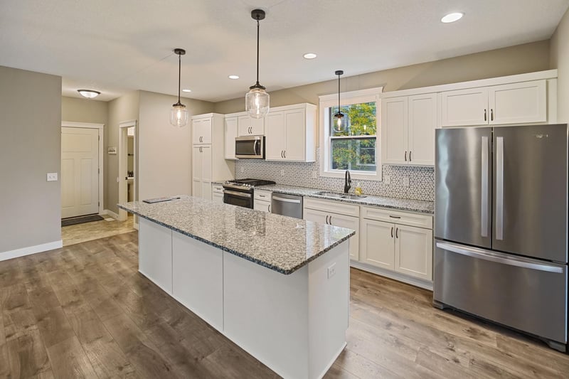 316 Prairie Way S, Bayport, MN 55003