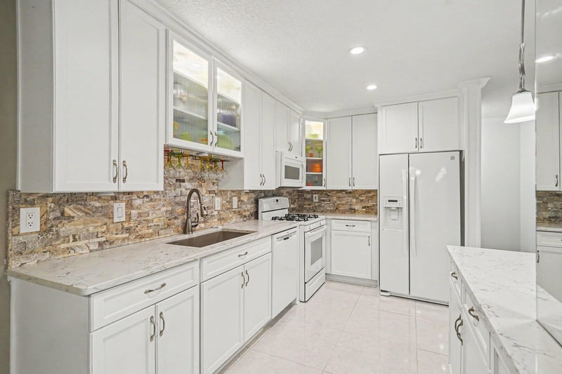 14054 Heywood Pa, Apple Valley, MN 55124