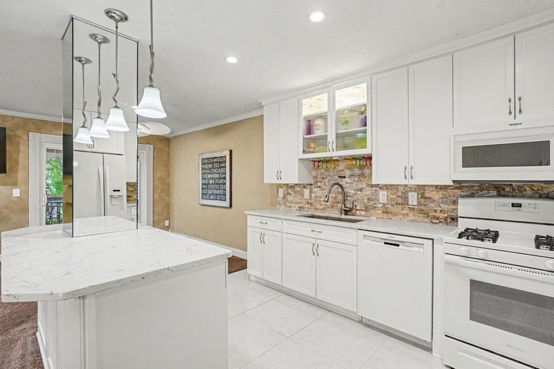 14054 Heywood Pa, Apple Valley, MN 55124