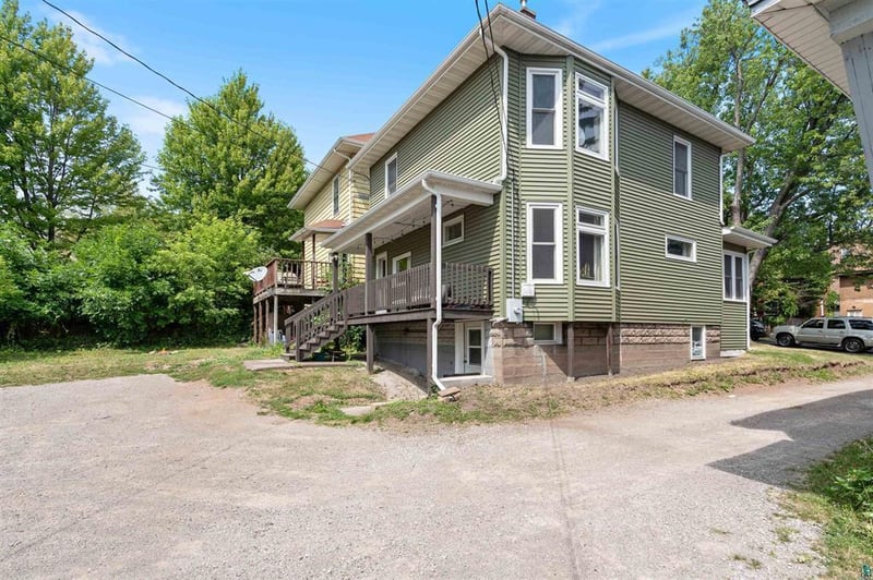 203 S 18th Ave E, Duluth, MN 55812