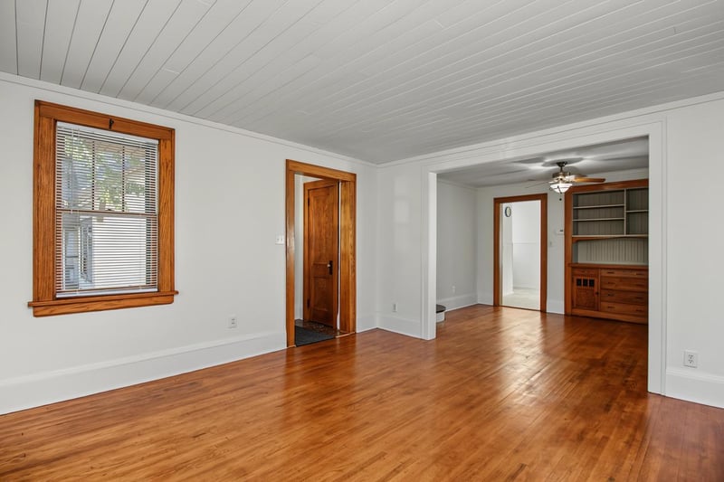 1144 Charles Ave, Saint Paul, MN 55104