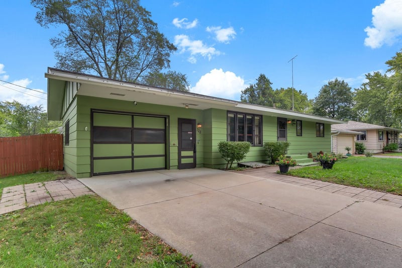 128 24th Ave S, Saint Cloud, MN 56301