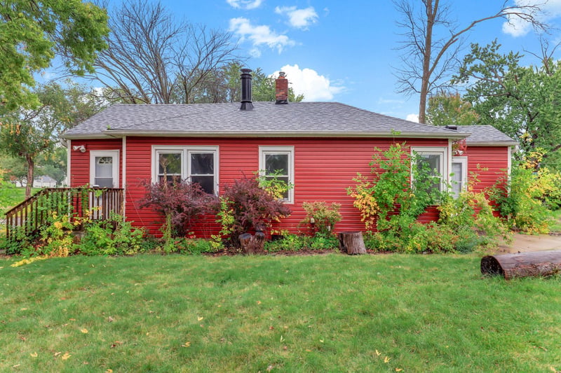 2526 2nd St N, North Saint Paul, MN 55109
