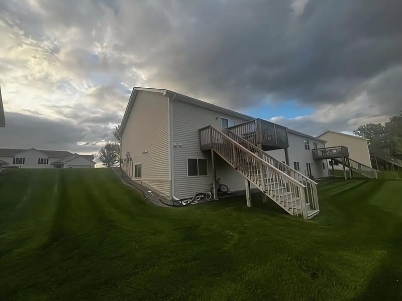 1110 Natalie Ave, Montrose, MN 55363