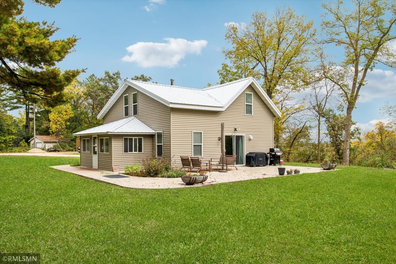 235 Green Spring Rd, Red Wing, MN 55066