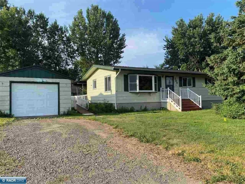 208 Andover Rd, Hoyt Lakes, MN 55750