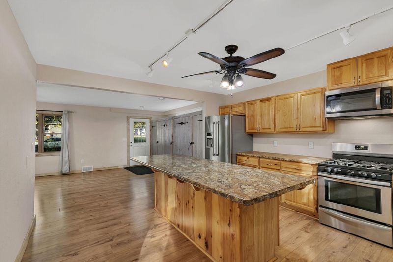 220 Cedar Ave S, Watkins, MN 55389
