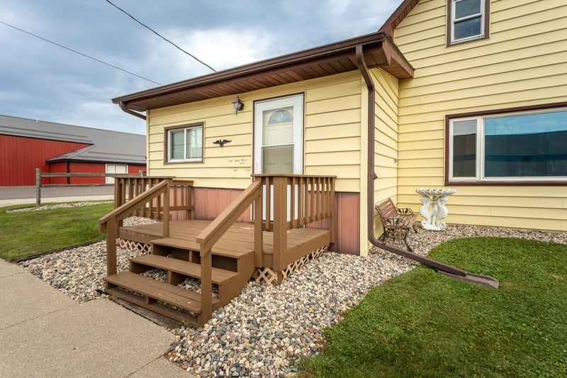 23 1st Ave SW, Glenwood, MN 56334