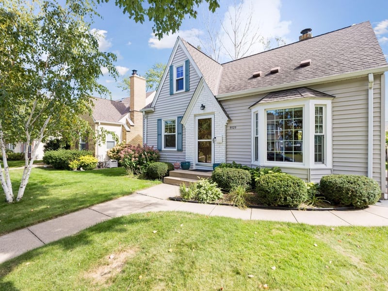 5525 Upton Ave S, Minneapolis, MN 55410
