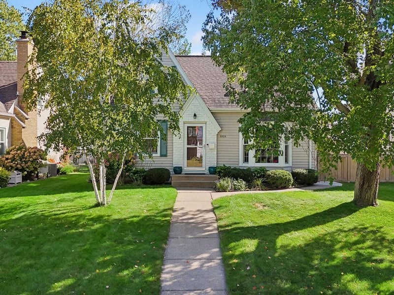 5525 Upton Ave S, Minneapolis, MN 55410