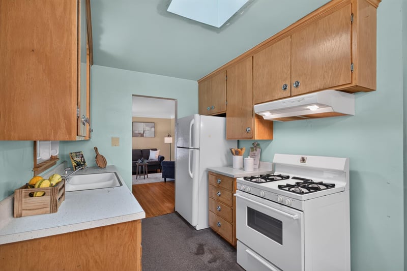 1158 Arundel St, Saint Paul, MN 55117