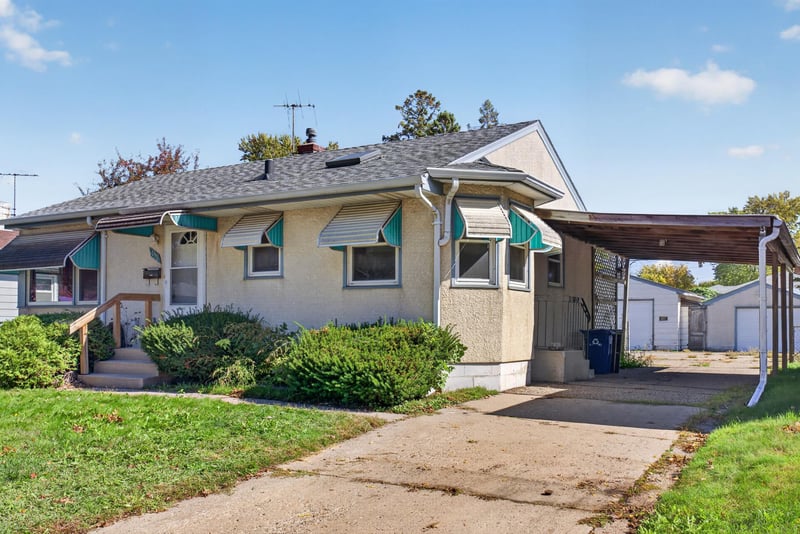 1158 Arundel St, Saint Paul, MN 55117