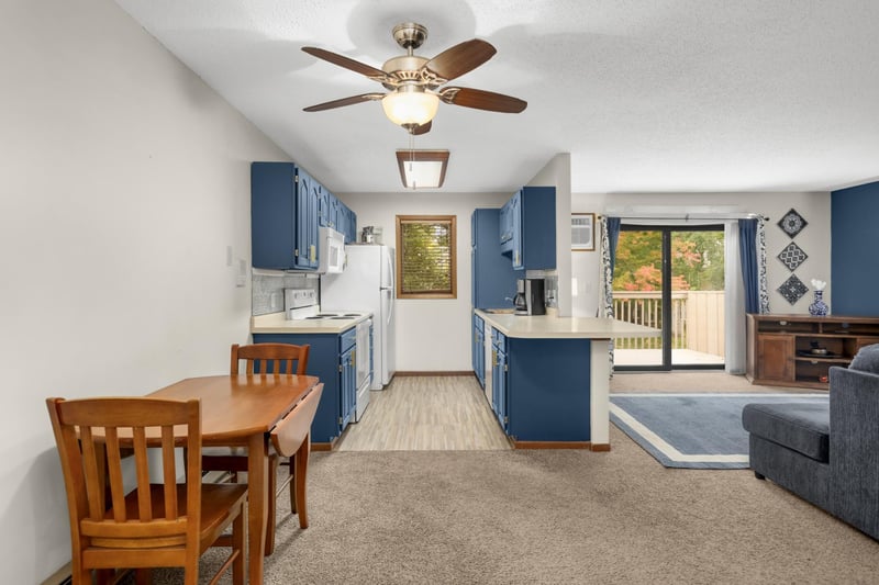 925 Bahls Dr #307, Hastings, MN 55033