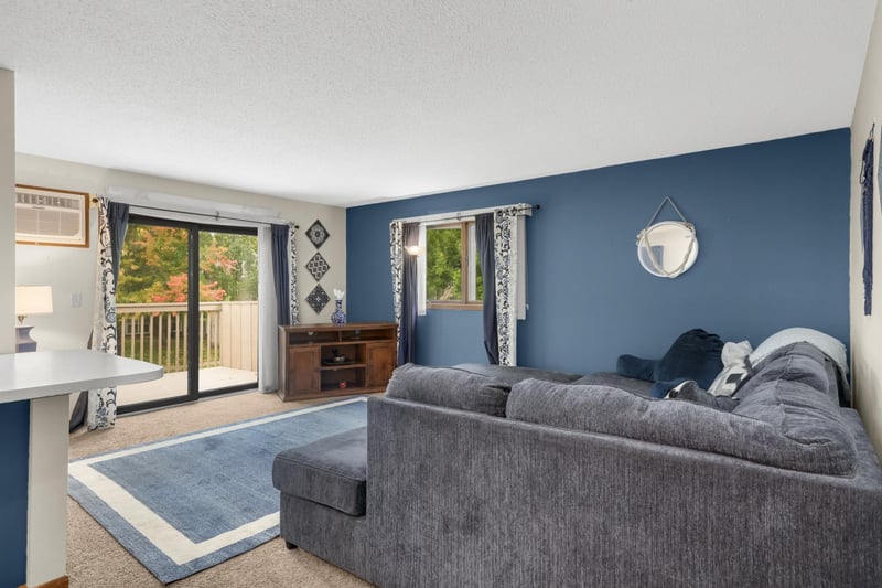 925 Bahls Dr #307, Hastings, MN 55033
