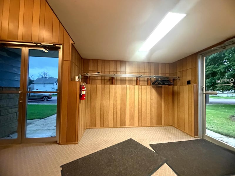 420 4th St Ave, Rushmore, MN 56168