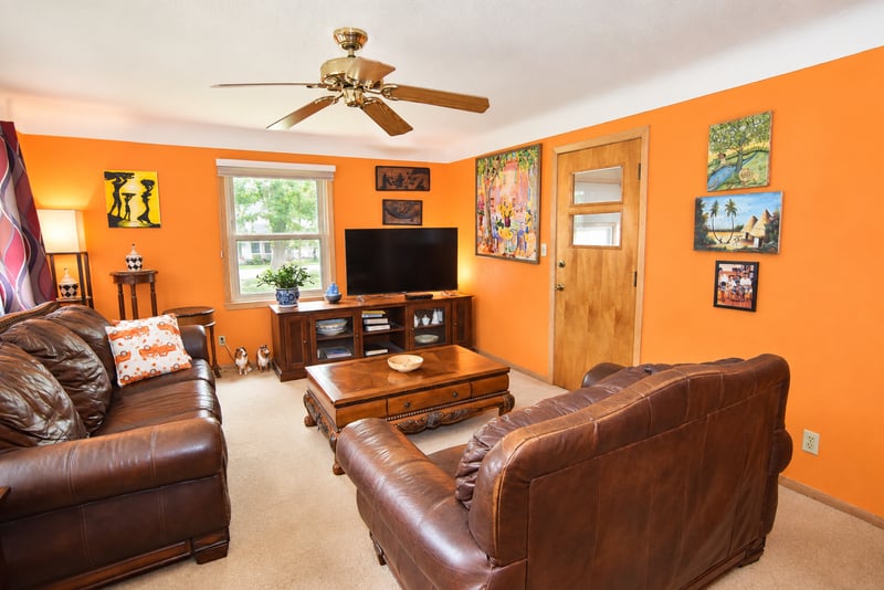 1445 Mcafee St, Saint Paul, MN 55106