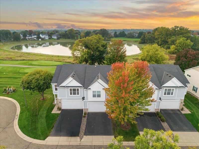 2226 Saint Johns Cir, Woodbury, MN 55129