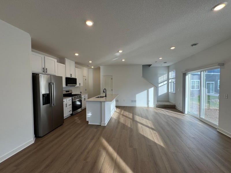 11160 203rd St W, Lakeville, MN 55044