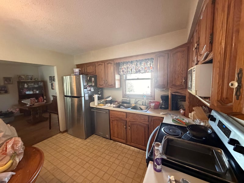 10133 Cottonwood St NW, Coon Rapids, MN 55448