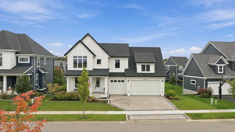 6344 Red Cedar Dr, Chaska, MN 55318