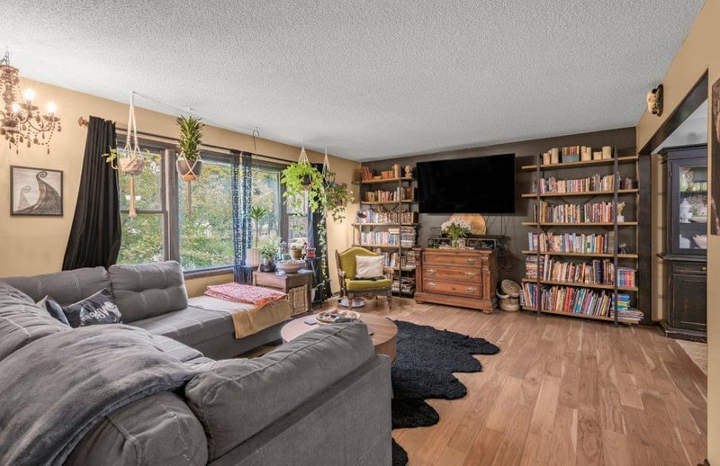 13454 Jonquil St NW, Andover, MN 55304