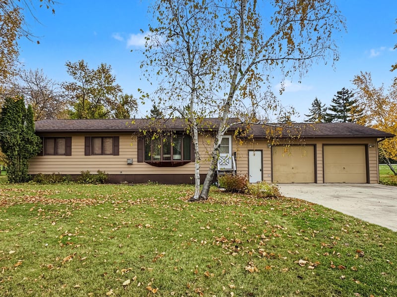 33210 593rd Ave, Warroad, MN 56763
