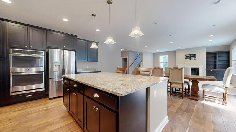 5585 Orchard Cv, Mound, MN 55364