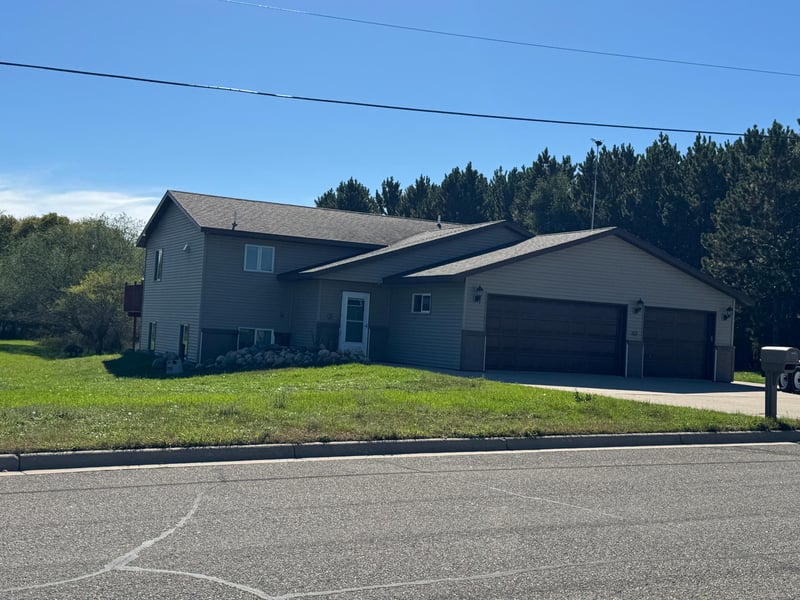 527 Madison Ave SE, Wadena, MN 56482